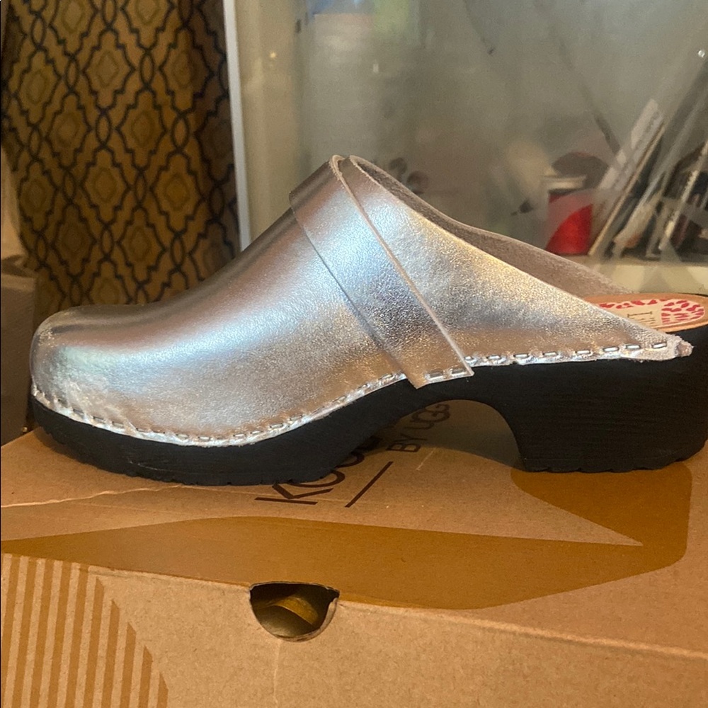 Metallic Silver Slip-On Clogs with Platform Sole